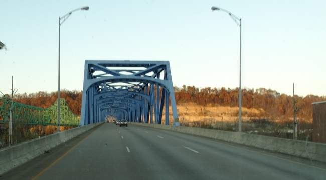 This bridge marked our departure from Kentucky.