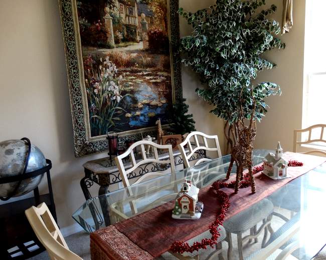Bernice has an eye for beautiful things.  This is her formal dining room.
